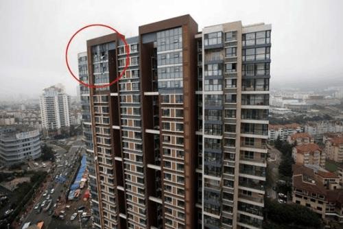 我买了高层一楼感受(住高层顶楼真实感受)