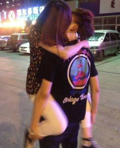 亲嘴会怀孕吗(亲一下会怀孕吗)