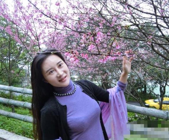 杜星霖个人资料简介(杜星霖和张纪中的爱情故事)