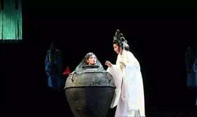 被做成人彘的戚夫人到底有多惨 戚夫人人彘复原图