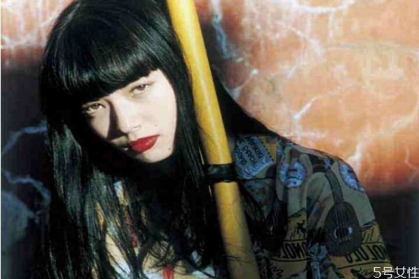 送什么礼物给男朋友最感动 男朋友容易感动的礼物 男朋友不喜欢你的征兆 给男朋友的情话简短一句话